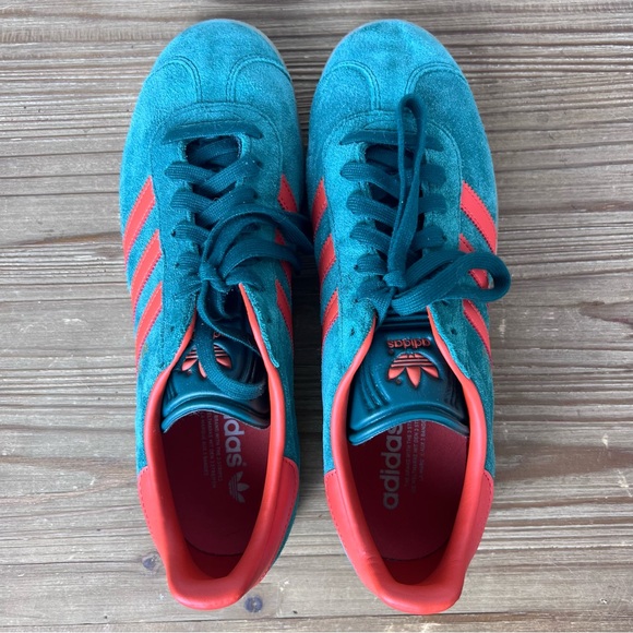 NEW Adidas Gazelle Trainers - Green/Red - Picture 4 of 7